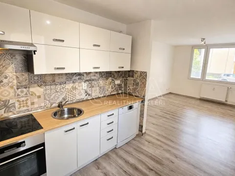 Pronájem bytu 2+kk, Beroun - Beroun-Město, Slapská, 43 m2