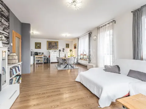 Prodej bytu 4+kk, Slaný, Kybalova, 117 m2