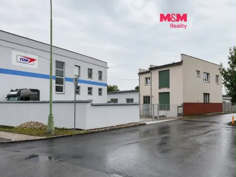 Pronájem komerční nemovitosti, Moravany - Platěnsko, 169 m2