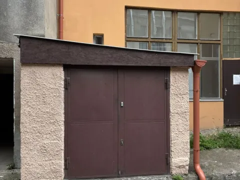 Prodej garáže, Praha, Klicperova, 9 m2