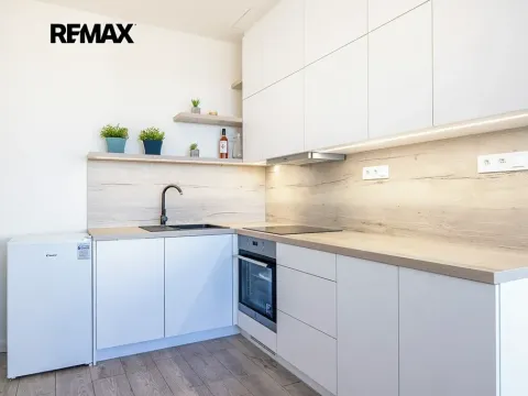 Prodej bytu 2+kk, Praha - Strašnice, Limuzská, 52 m2