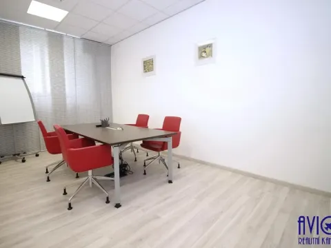 Pronájem kanceláře, Praha - Smíchov, Bozděchova, 50 m2