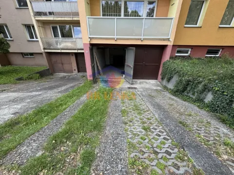 Pronájem garáže, Frýdek-Místek - Frýdek, Tolstého, 20 m2