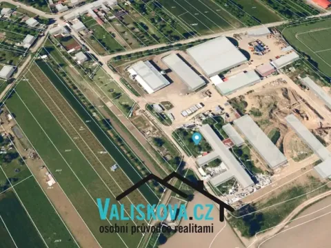 Prodej výrobních prostor, Kroměříž - Bílany, 6327 m2