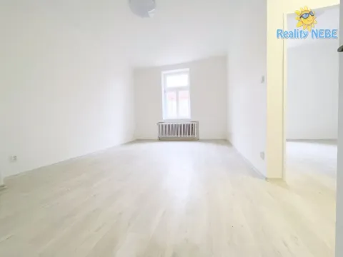 Pronájem bytu 2+kk, Praha - Žižkov, Čajkovského, 47 m2