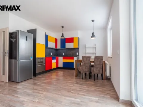 Pronájem bytu 2+kk, Praha, U starého mlýna, 53 m2