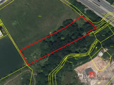 Prodej komerčního pozemku, Plzeň - Černice, Písecká, 4386 m2