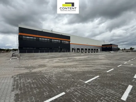 Pronájem skladu, Lužec nad Vltavou, 11000 m2