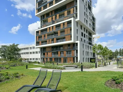 Pronájem garáže, Praha - Vysočany, Oktábcových, 15 m2
