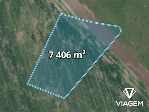 Prodej podílu pole, Kladruby nad Labem, 2468 m2