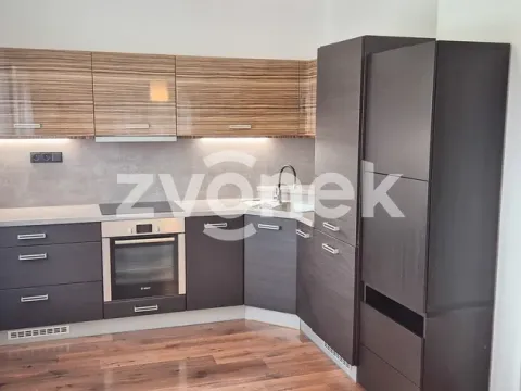 Pronájem bytu 2+1, Zlín, Lešenská, 78 m2