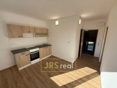 Pronájem bytu 1+1, Břeclav, 36 m2
