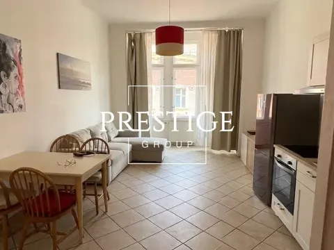 Pronájem bytu 2+kk, Praha - Karlín, Kubova, 43 m2