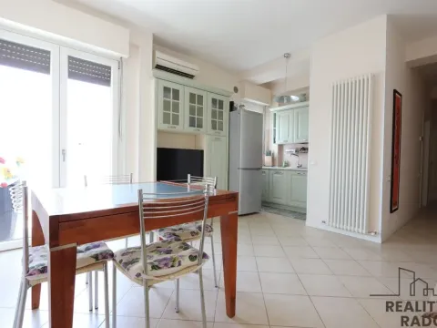 Prodej bytu 3+kk, Via Giovanni Segantini,Villa Rosa,, 71 m2