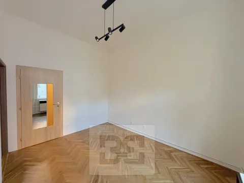 Pronájem bytu 2+1, Praha - Žižkov, Hartigova, 38 m2