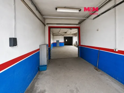 Pronájem obchodního prostoru, Hradec Králové, Panelová, 190 m2