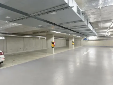 Pronájem garážového stání, Praha, Nekvasilova, 15 m2