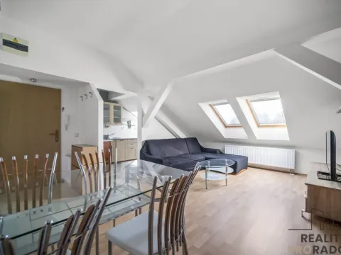 Pronájem bytu 3+kk, Pardubice - Zelené Předměstí, Wolkerova, 75 m2