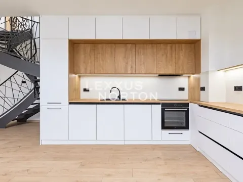 Pronájem bytu 4+kk, Praha - Nusle, Bartoškova, 108 m2