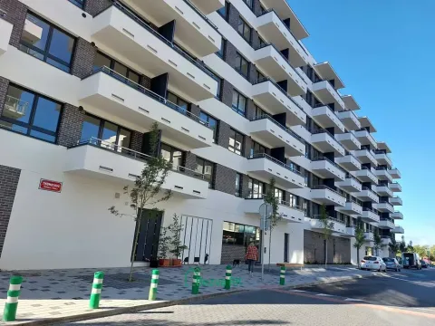 Pronájem garážového stání, Praha - Třebonice, Thomasova, 13 m2