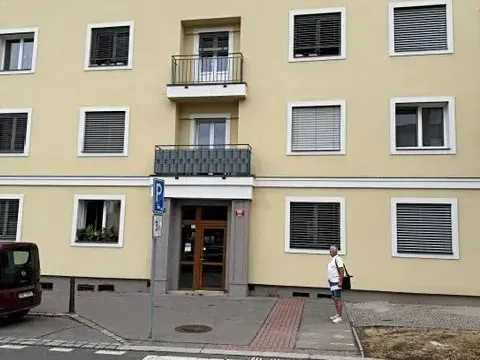 Prodej bytu 2+1, Praha - Braník, Novodvorská, 75 m2