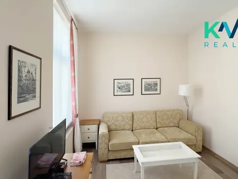 Pronájem bytu 2+kk, Karlovy Vary, Tylova, 34 m2