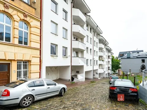 Pronájem bytu 2+kk, Liberec - Liberec II-Nové Město, Truhlářská, 90 m2