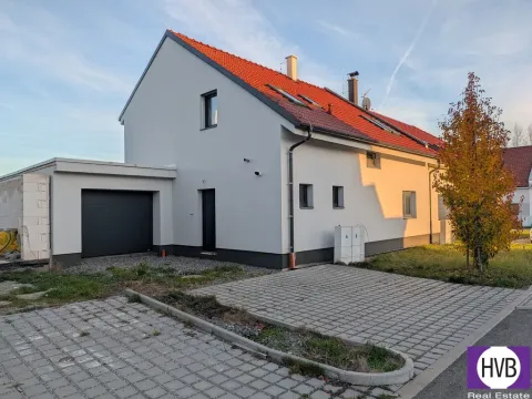 Prodej rodinného domu, Hrušky, 171 m2