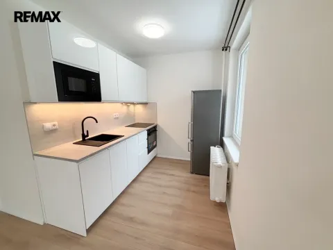 Pronájem bytu 2+kk, Praha - Michle, V zápolí, 40 m2