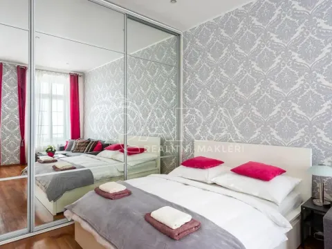 Pronájem bytu 1+kk, Praha - Nové Město, Růžová, 39 m2