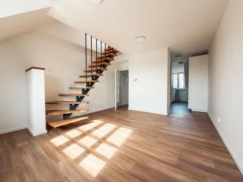 Pronájem bytu 2+1, Praha, U první baterie, 46 m2