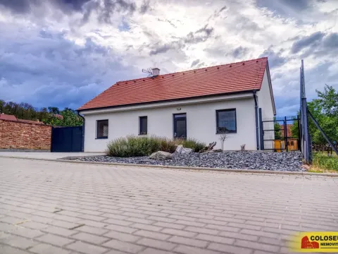 Prodej rodinného domu, Milovice, 80 m2