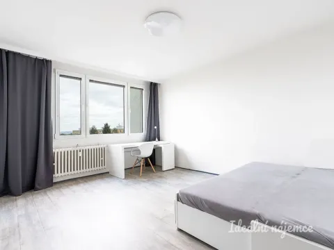 Pronájem bytu 1+kk, Praha - Prosek, Bílinská, 26 m2