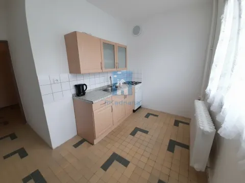 Pronájem bytu 1+1, Rotava, Sídliště, 36 m2