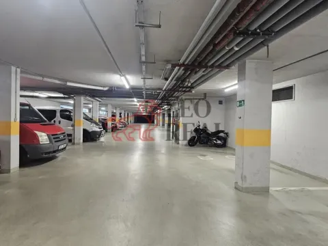 Pronájem garážového stání, Praha - Hostivař, Švehlova, 18 m2