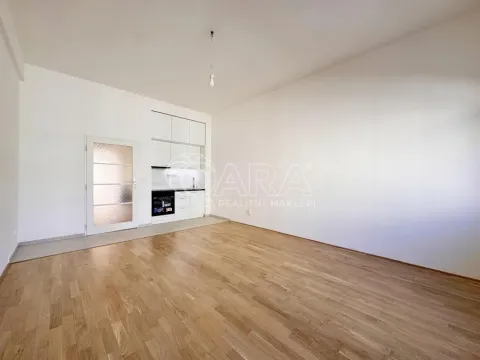 Pronájem bytu 2+kk, Praha - Nové Město, Žitná, 45 m2