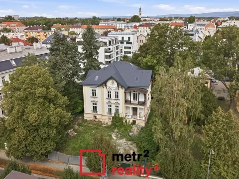 Prodej vily, Olomouc, tř. Svornosti, 600 m2