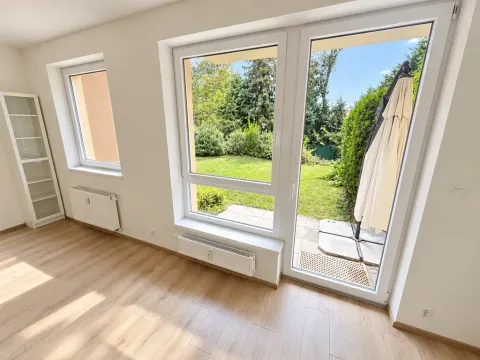 Prodej bytu 2+kk, Horoměřice, Holubova, 56 m2