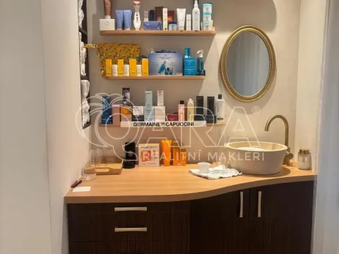 Prodej bytu 1+kk, Praha - Prosek, Veltruská, 22 m2