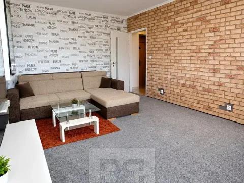 Pronájem bytu 1+kk, Kladno, Vodárenská, 26 m2