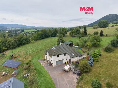 Prodej rodinného domu, Bernartice, 226 m2