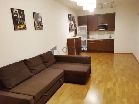 Pronájem bytu 2+kk, Praha, Jeseniova, 58 m2