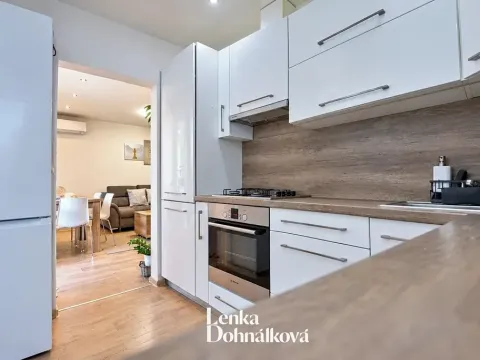 Prodej bytu 3+1, Hodonín, Jižní, 64 m2