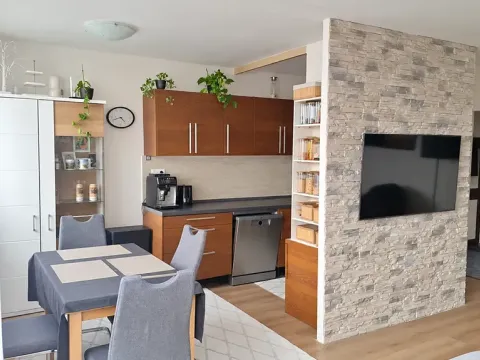 Pronájem bytu 3+1, Praha - Krč, Trnková, 67 m2