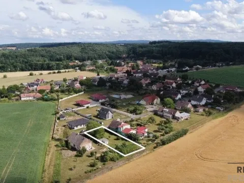 Prodej pozemku pro bydlení, Brloh, 813 m2