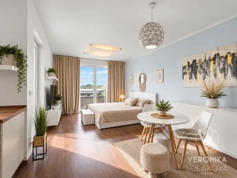 Prodej bytu 2+kk, Praha - Letňany, Hlučkova, 60 m2
