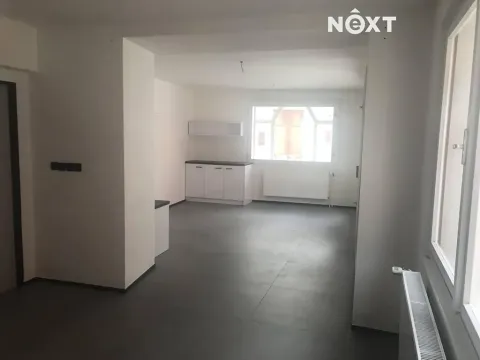 Pronájem obchodního prostoru, Jindřichův Hradec, Školní, 40 m2