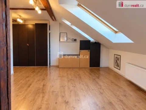 Pronájem bytu 1+kk, Praha - Smíchov, Lidická, 34 m2
