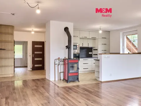 Prodej chalupy, Bernartice, 226 m2