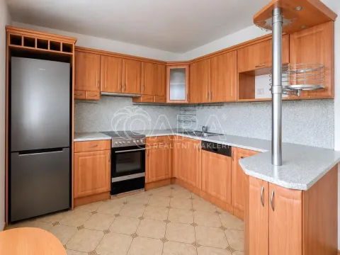 Prodej bytu 3+1, Odry, sídliště Míru, 76 m2
